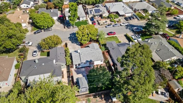 919 6th Avenue, Redwood City, CA 94063