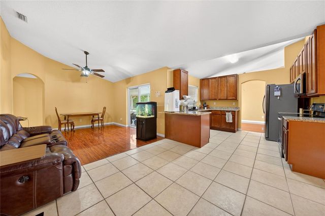 300 VIKING ST NE, Palm Bay, FL 32907