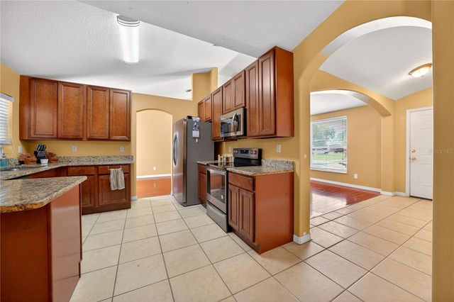 300 VIKING ST NE, Palm Bay, FL 32907