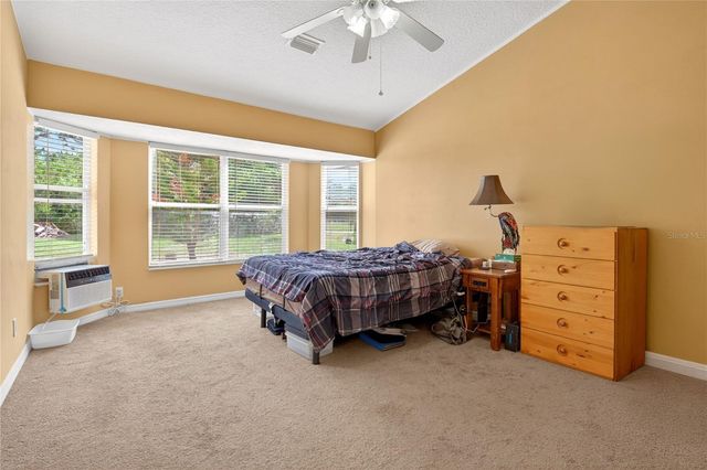 300 VIKING ST NE, Palm Bay, FL 32907