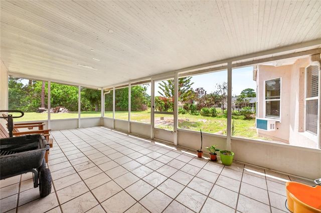 300 VIKING ST NE, Palm Bay, FL 32907