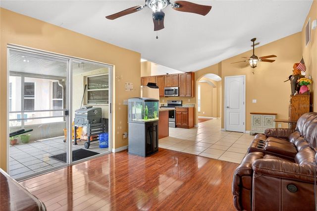 300 VIKING ST NE, Palm Bay, FL 32907