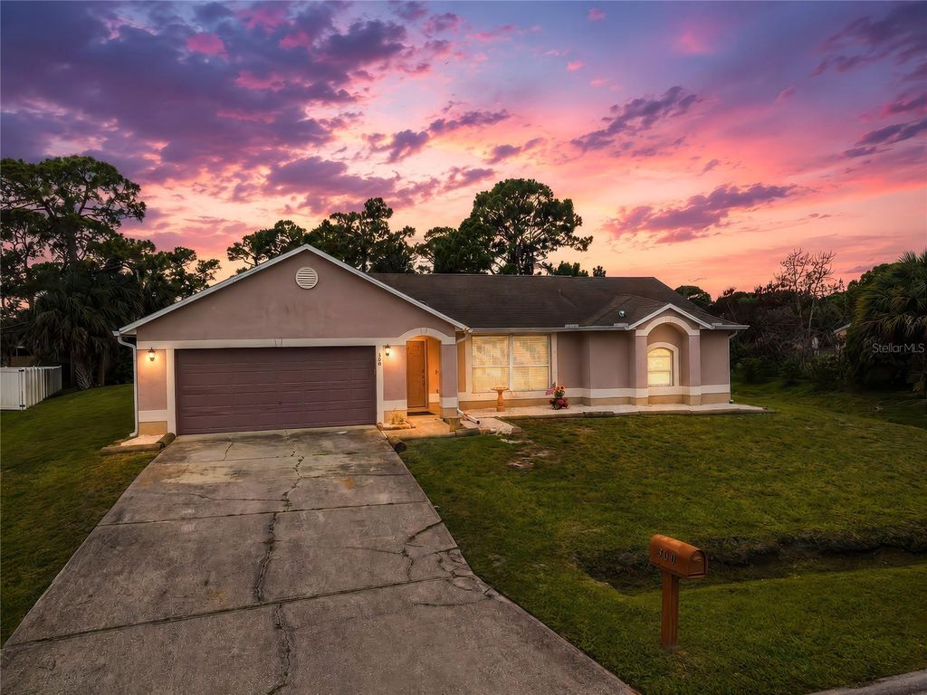 300 VIKING ST NE, Palm Bay, FL 32907