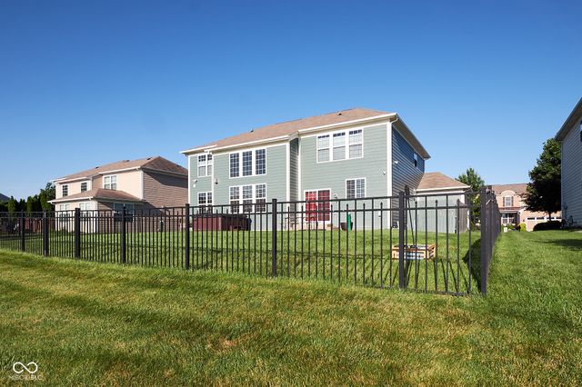 13071 Knights Way, Fishers, IN 46037