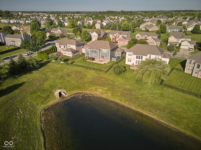 13071 Knights Way, Fishers, IN 46037