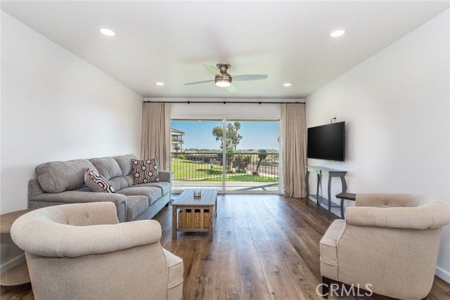 645 Sunfish Way, Port Hueneme, CA 93041