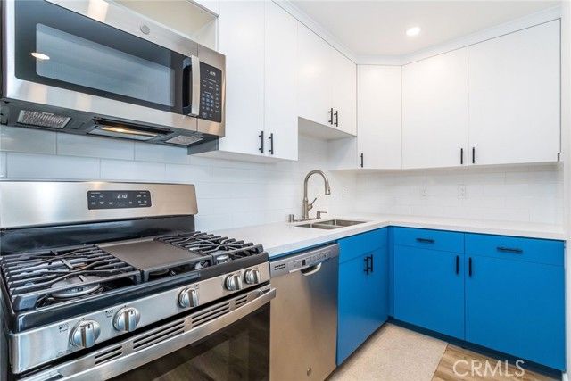 645 Sunfish Way, Port Hueneme, CA 93041