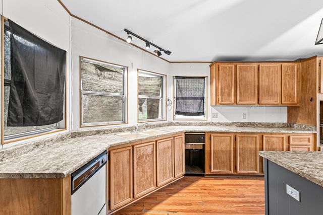 5885 Crowfoot Road, Trail, OR 97541