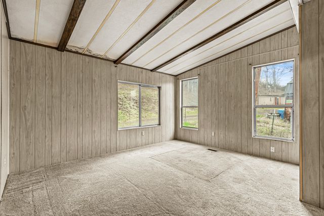 5885 Crowfoot Road, Trail, OR 97541