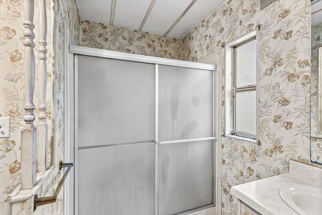 5885 Crowfoot Road, Trail, OR 97541