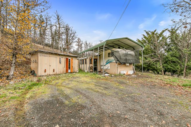 5885 Crowfoot Road, Trail, OR 97541