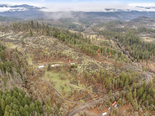 5885 Crowfoot Road, Trail, OR 97541