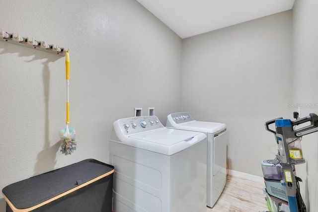 2248 CANYON BREEZE AVENUE, Kissimmee, FL 34746