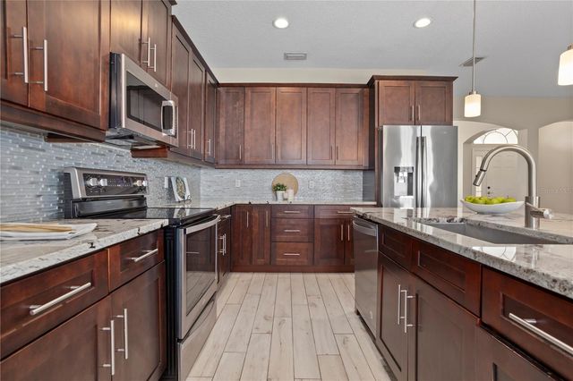 17811 OLIVE OAK WAY, Orlando, FL 32820