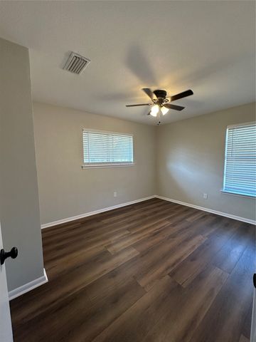 127 Dunn Street, Red Oak, TX 75154