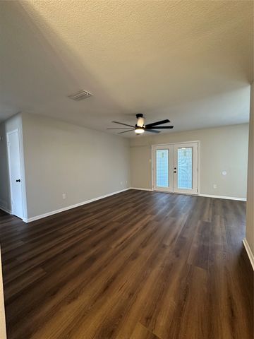 127 Dunn Street, Red Oak, TX 75154