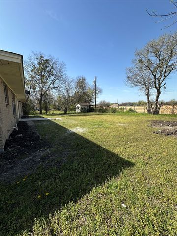 127 Dunn Street, Red Oak, TX 75154