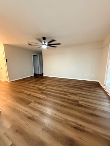 127 Dunn Street, Red Oak, TX 75154