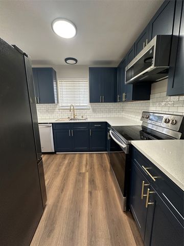 127 Dunn Street, Red Oak, TX 75154