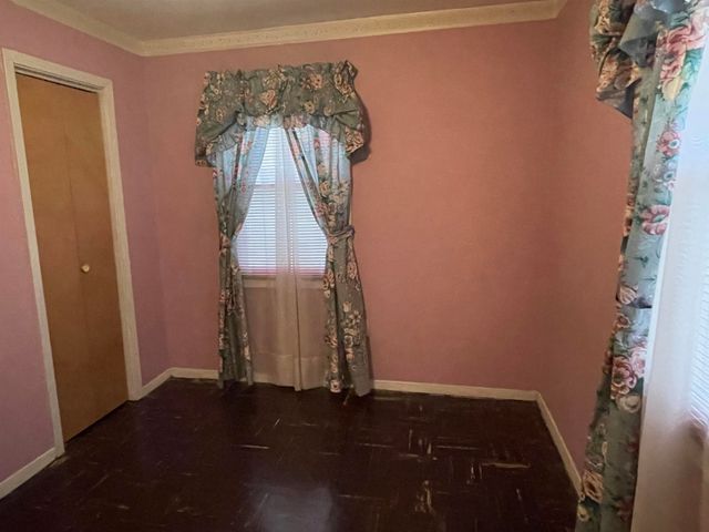 3001 E Locust St, Wichita, KS 67216