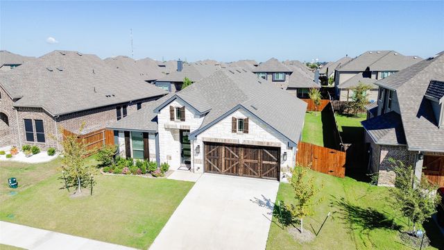 297 Sparkling Springs Drive, Waxahachie, TX 75165