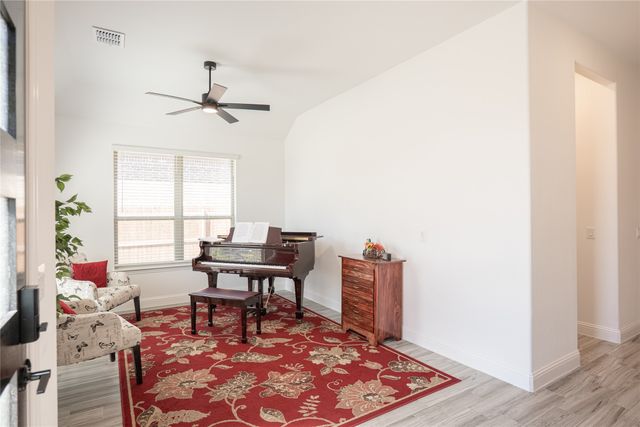 297 Sparkling Springs Drive, Waxahachie, TX 75165