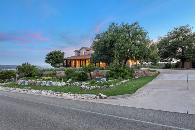 3207 Crystal Falls PKWY, Leander, TX 78641