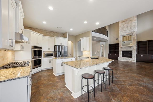 3207 Crystal Falls PKWY, Leander, TX 78641