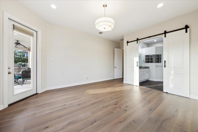 3207 Crystal Falls PKWY, Leander, TX 78641