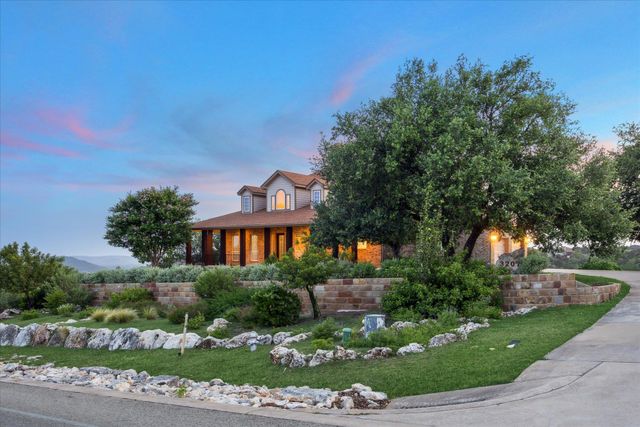3207 Crystal Falls PKWY, Leander, TX 78641