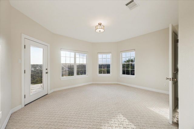 3207 Crystal Falls PKWY, Leander, TX 78641