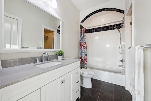 3207 Crystal Falls PKWY, Leander, TX 78641