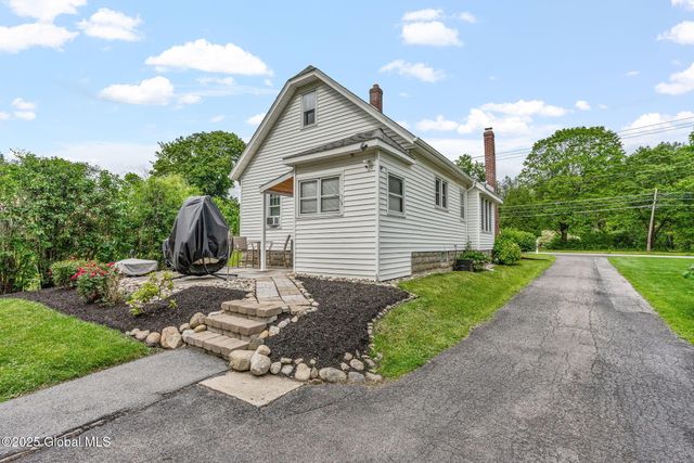 705 Sacandaga Road, Glenville, NY 12302