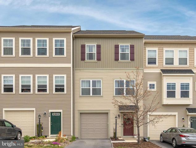 241 PATCHWORK DR, Stephenson, VA 22656