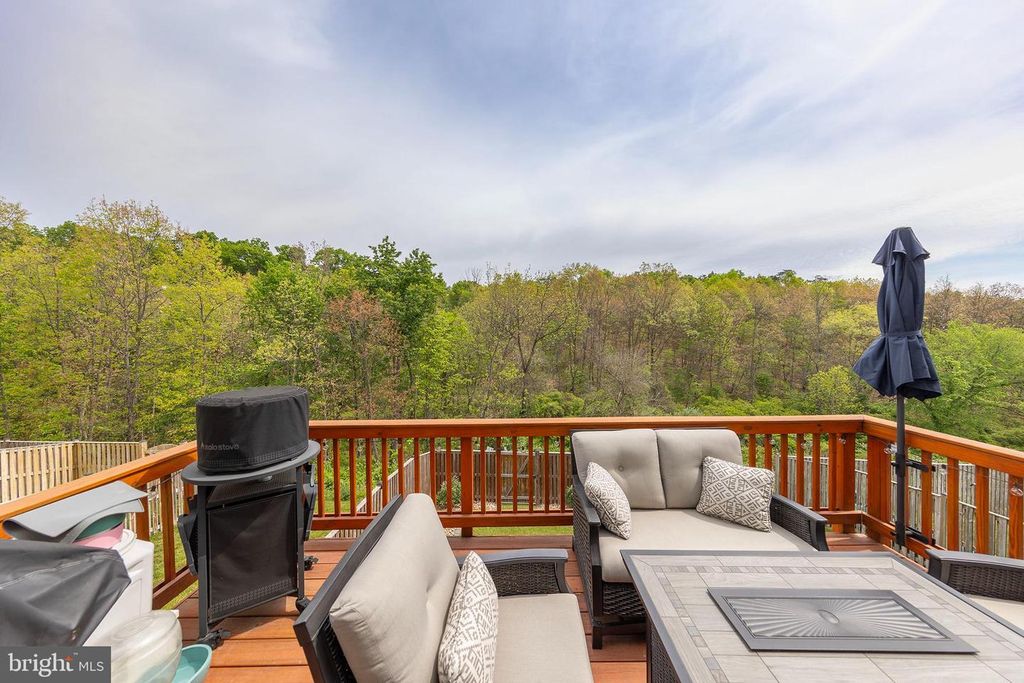 241 PATCHWORK DR, Stephenson, VA 22656
