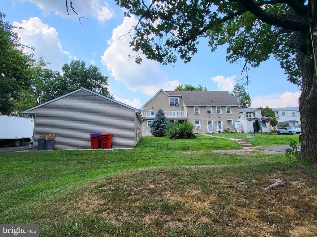 70 LAWN AVE, Souderton, PA 18964