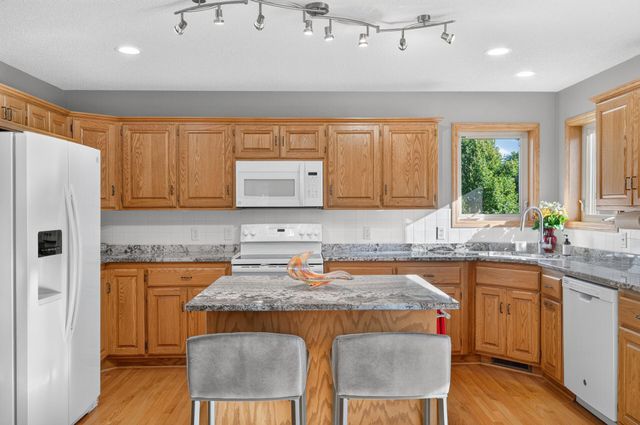 20365 Eidelweiss Street NW, Oak Grove, MN 55011