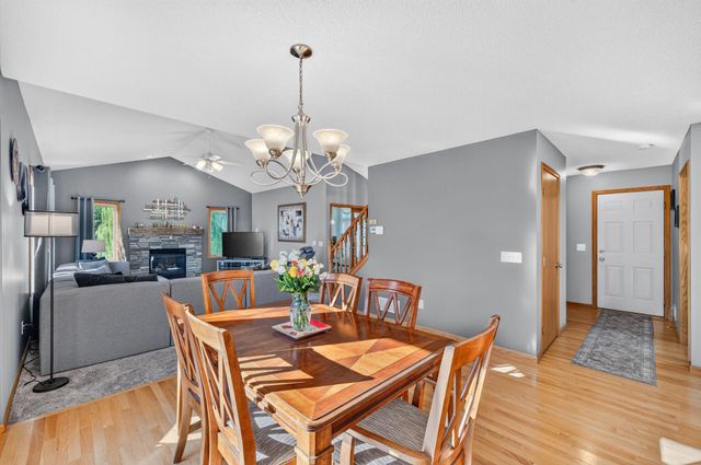 20365 Eidelweiss Street NW, Oak Grove, MN 55011