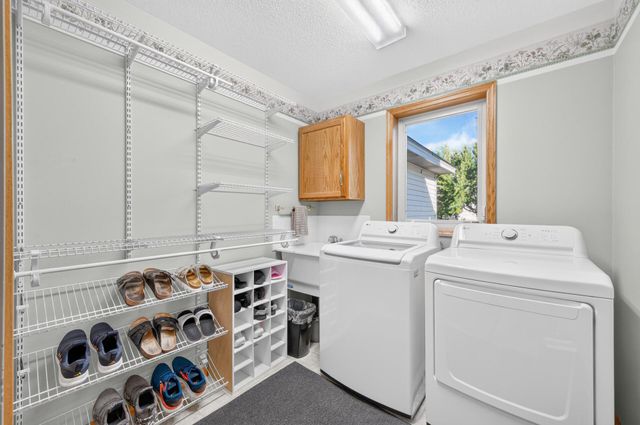 20365 Eidelweiss Street NW, Oak Grove, MN 55011