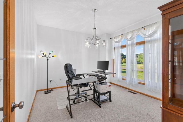 20365 Eidelweiss Street NW, Oak Grove, MN 55011