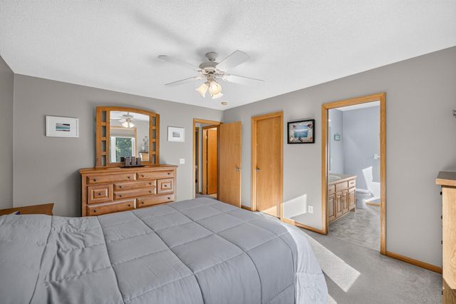 20365 Eidelweiss Street NW, Oak Grove, MN 55011
