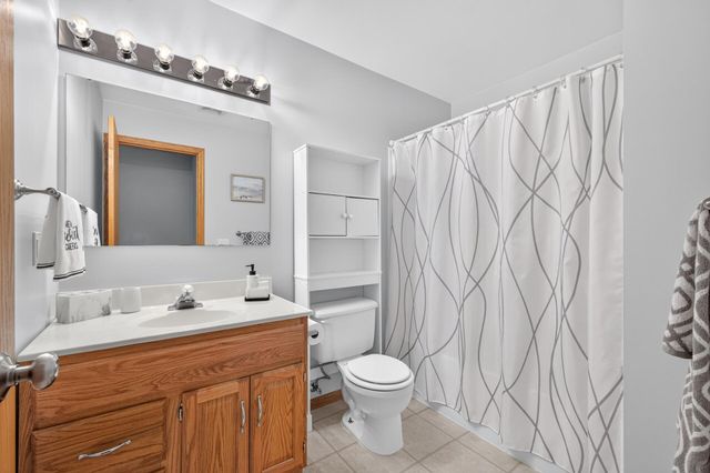 20365 Eidelweiss Street NW, Oak Grove, MN 55011