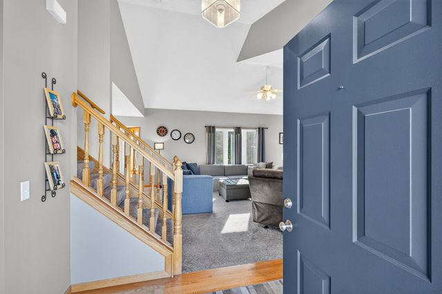 20365 Eidelweiss Street NW, Oak Grove, MN 55011