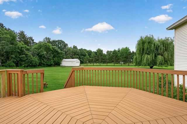 20365 Eidelweiss Street NW, Oak Grove, MN 55011