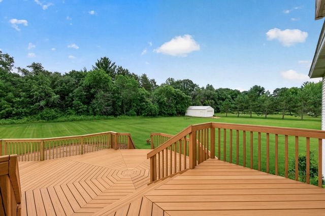 20365 Eidelweiss Street NW, Oak Grove, MN 55011