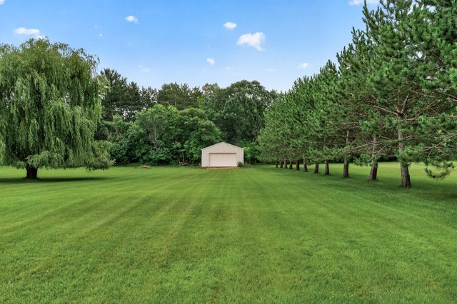 20365 Eidelweiss Street NW, Oak Grove, MN 55011