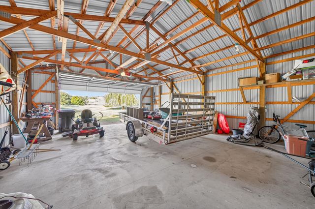 20365 Eidelweiss Street NW, Oak Grove, MN 55011