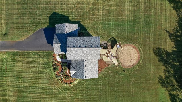 20365 Eidelweiss Street NW, Oak Grove, MN 55011