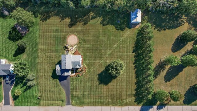 20365 Eidelweiss Street NW, Oak Grove, MN 55011
