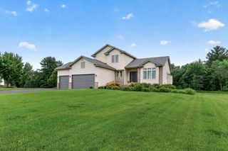 20365 Eidelweiss Street NW, Oak Grove, MN 55011